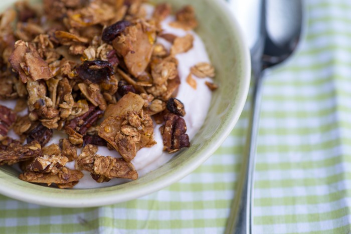 Honey-Granola-Recipe-Mondomulia-4