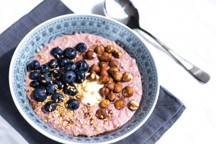 MOMA-Blueberry-Hazelnut-Bircher-Muesli-3