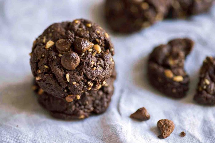 Flourless Cocoa Peanut Butter Cookies with Milk Chocolate Chips