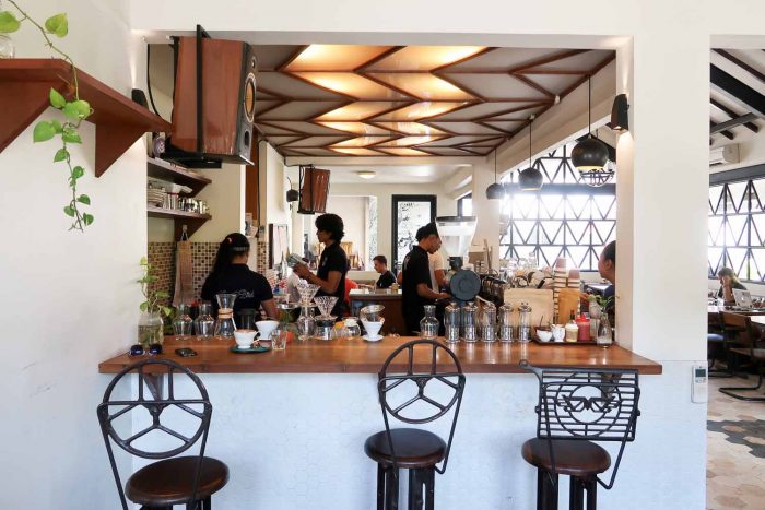 Hungry Bird Canggu - My Top 12 Speciality Coffee and Brunch Shops in Bali | A Guide of Bali | Mondomulia